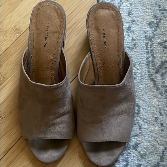 Nude Mules - Picture 2 of 3